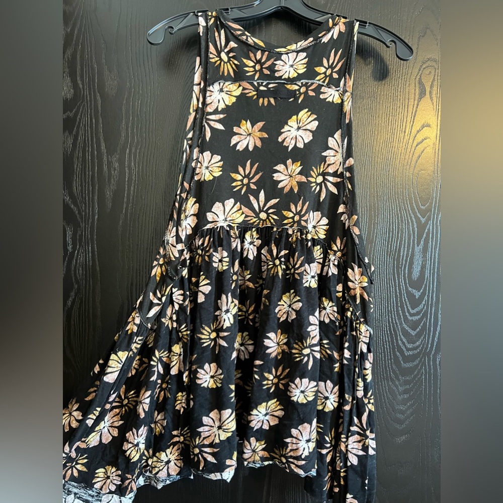Free people black floral top